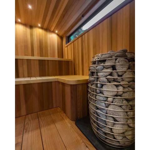 HUUM HIVE MINI 6kW Sauna Heater Package w/UKU Local Controller and Stones