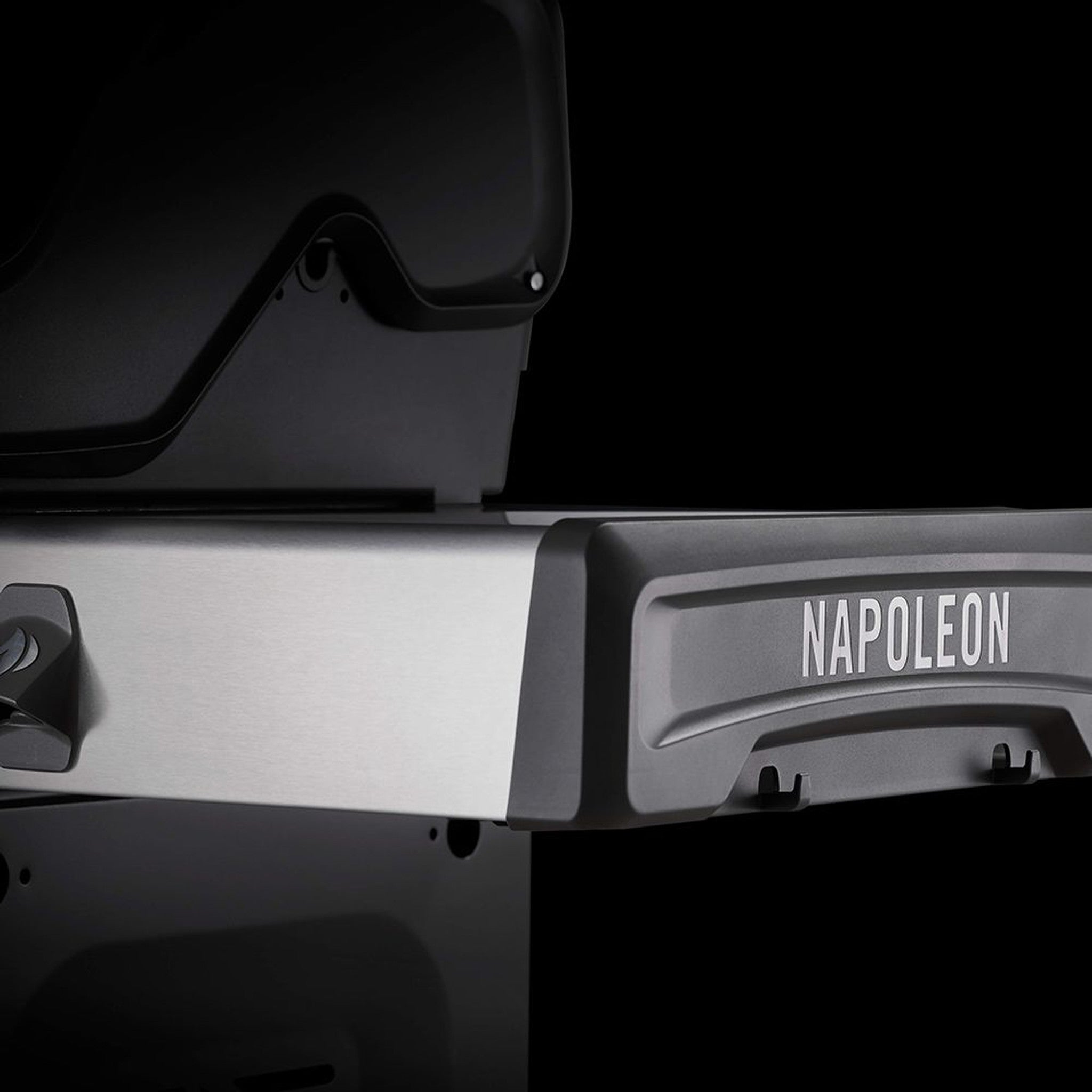 Napoleon Rogue®SE 625 RSIB Stainless Steel with Infrared Side and Rear Burners