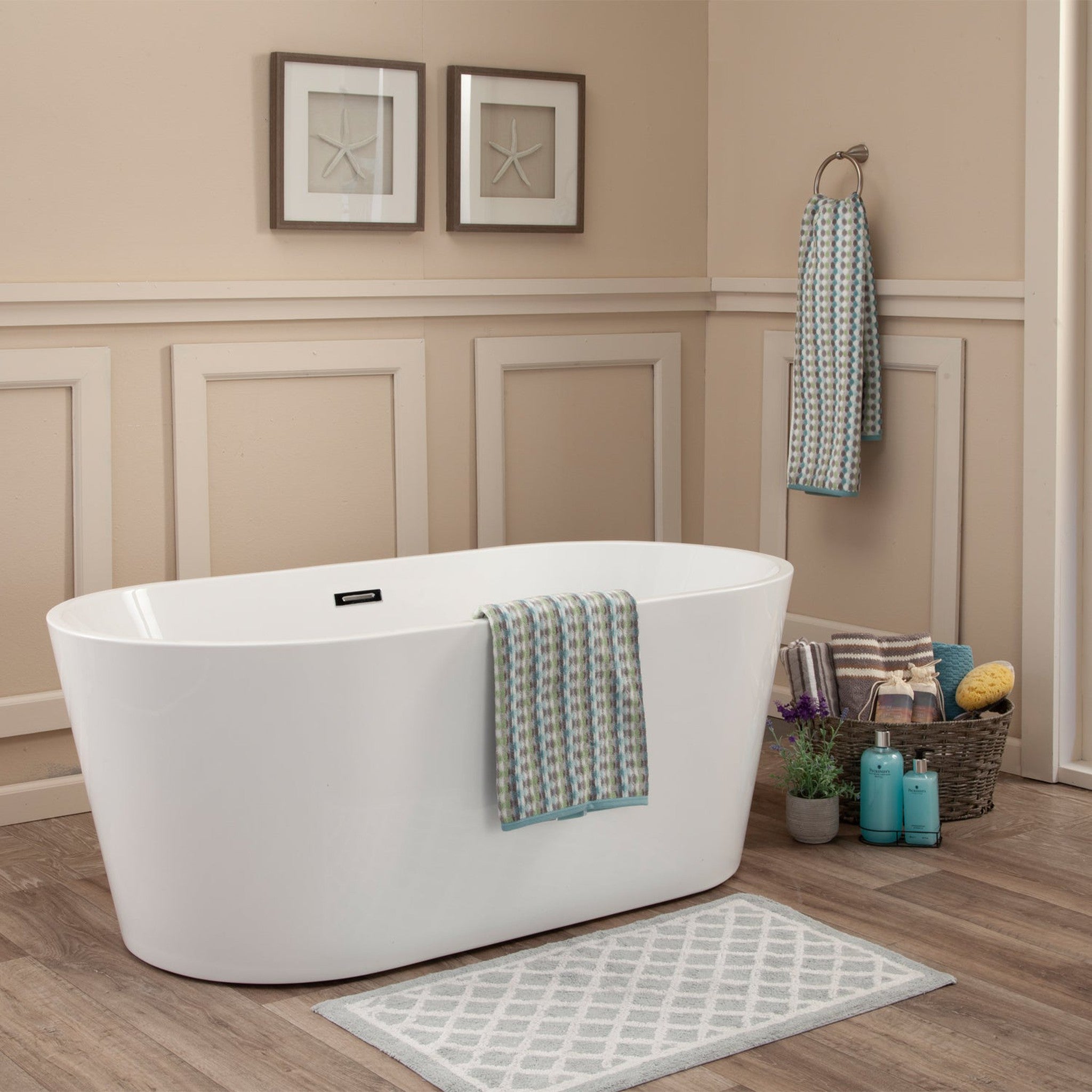 Cielo 67" x 32" Freestanding Soaking Acrylic Bathtub