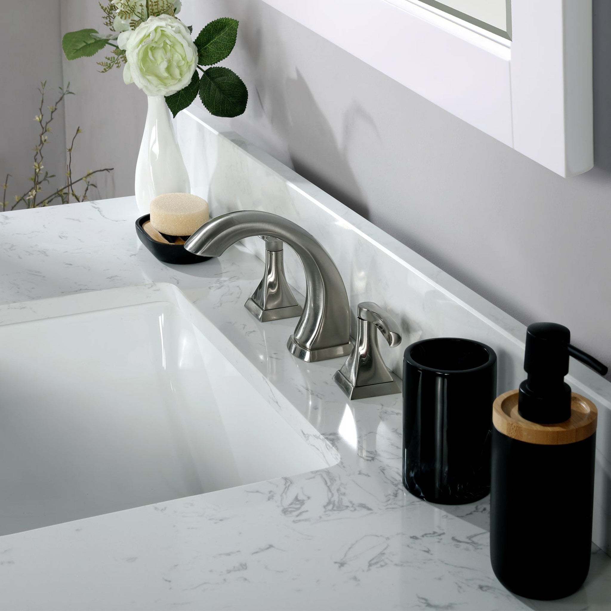 Isla 42" Single Bathroom Vanity Set in White and Carrara White Marble Countertop with Mirror